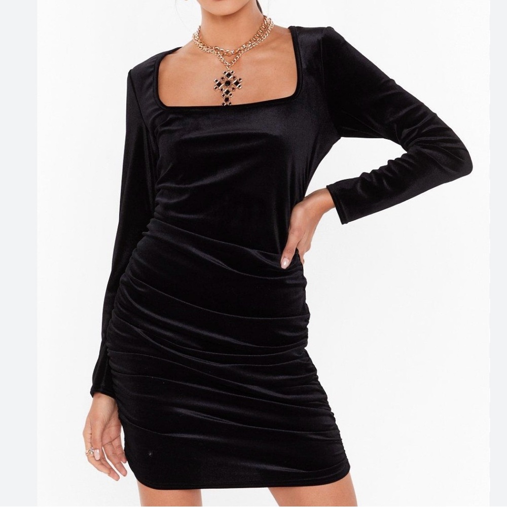 Nasty Gal Collection Women Short Dress Size 8‎ Black Velvet Long Sleeve